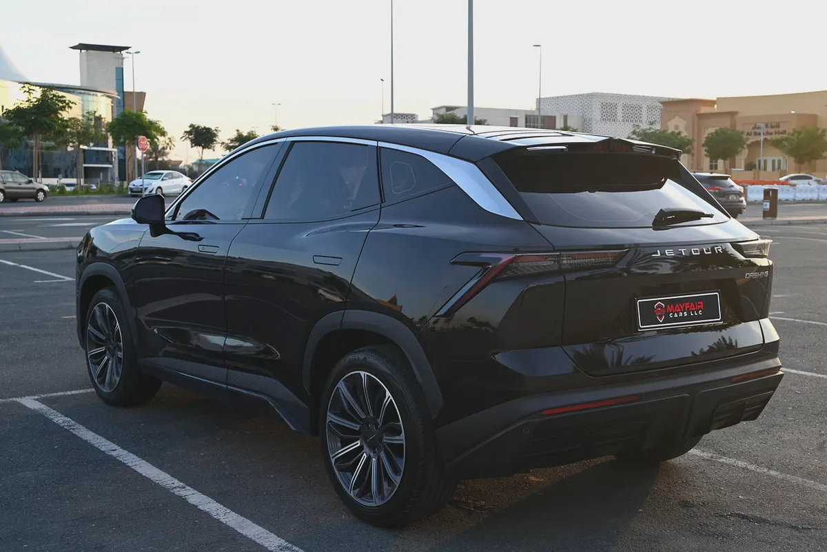 0% DP - GCC SPECS - JETOUR DASHING 1.6TC LUXURY - LOW MILEAGE-5-5