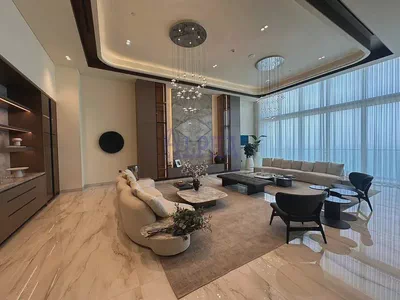 Spacious Penthouse| Luxury Living| High-end-2