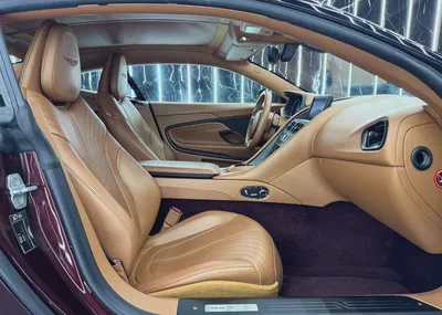2018 Aston Martin DB 11 | GCC | 5.2 L Twin Turbo | Well Maintained-10