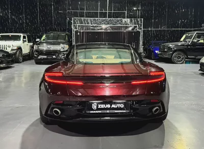2018 Aston Martin DB 11 | GCC | 5.2 L Twin Turbo | Well Maintained-7