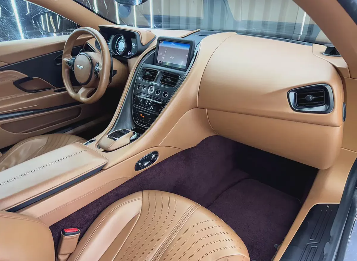 2018 Aston Martin DB 11 | GCC | 5.2 L Twin Turbo | Well Maintained-9-9