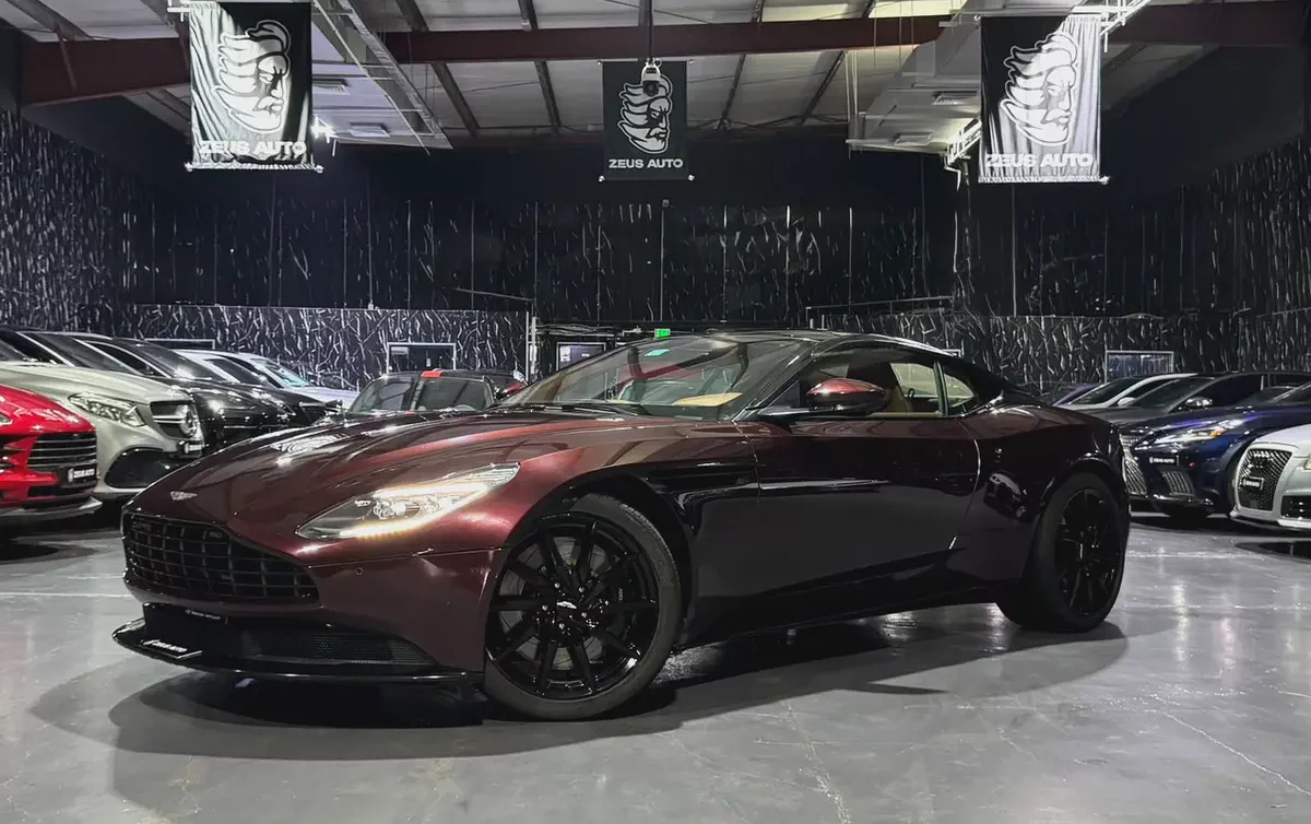 2018 Aston Martin DB 11 | GCC | 5.2 L Twin Turbo | Well Maintained