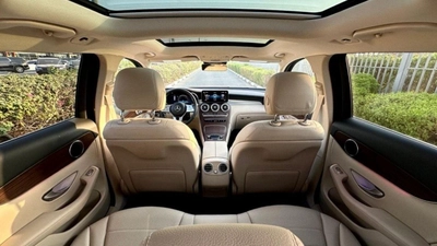 Mercedes Benz GLC 300 STD (NON GCC) Premium-12