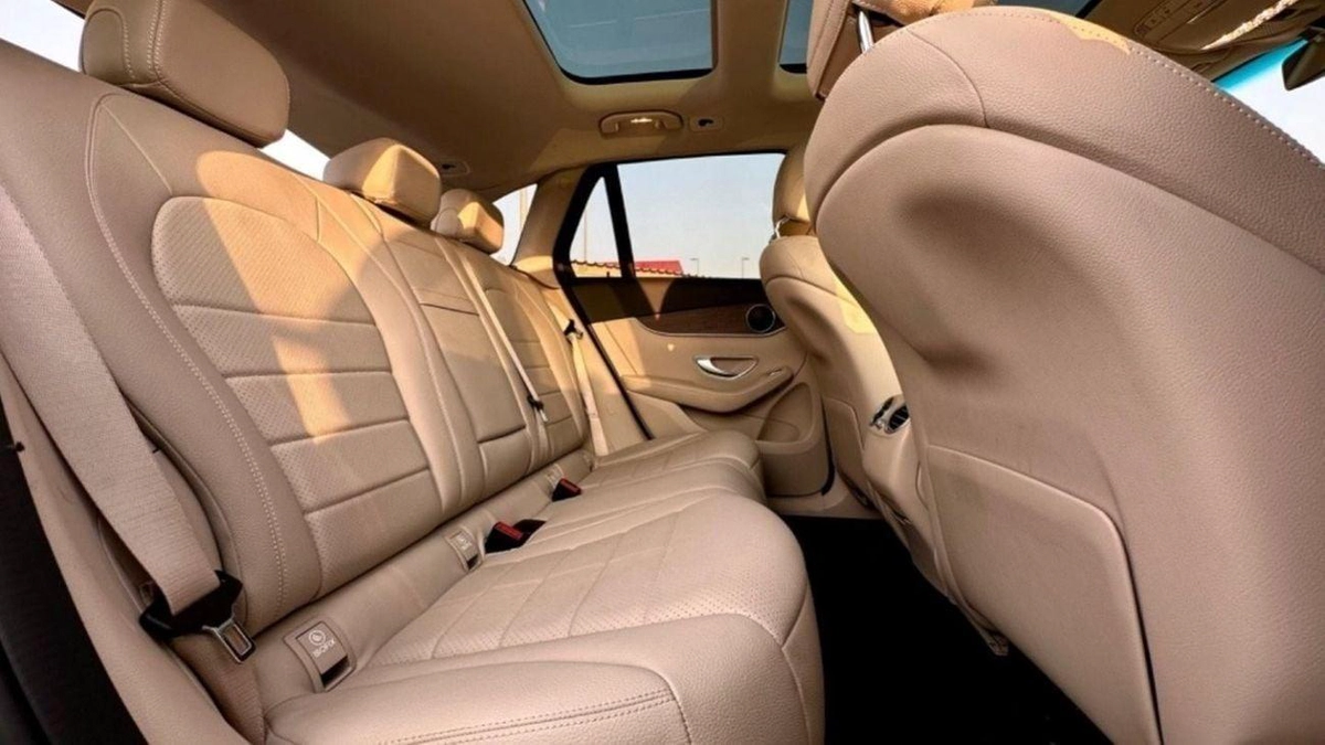 Mercedes Benz GLC 300 STD (NON GCC) Premium-11-11