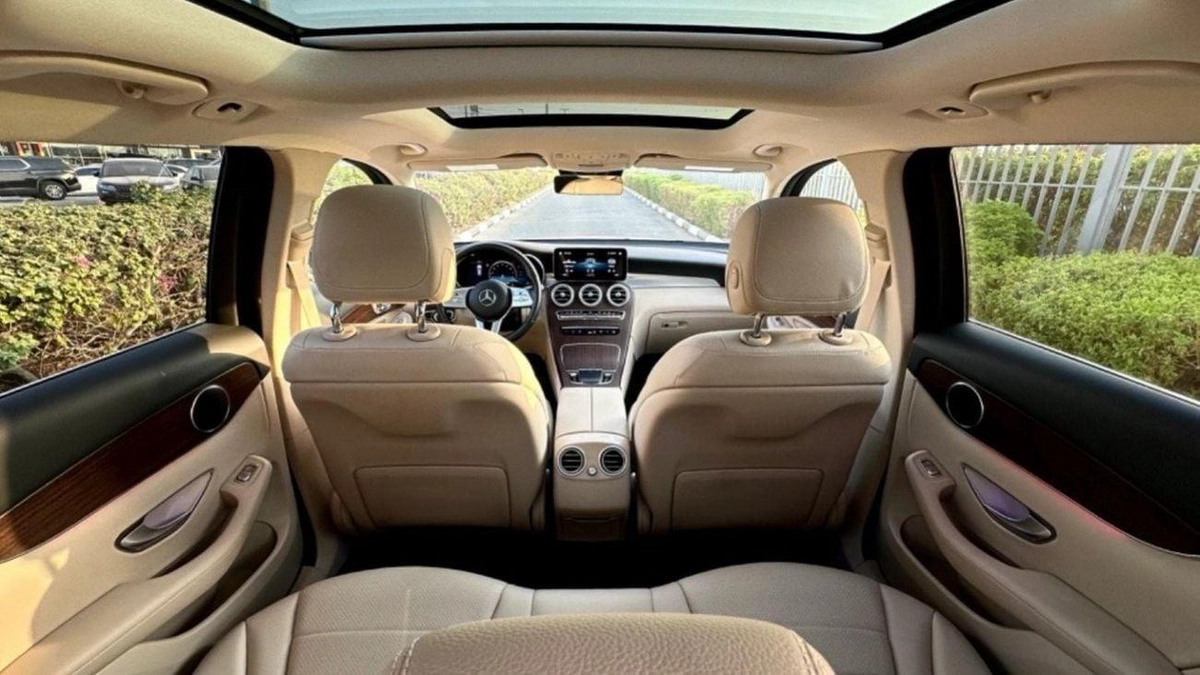 Mercedes Benz GLC 300 STD (NON GCC) Premium-12-12