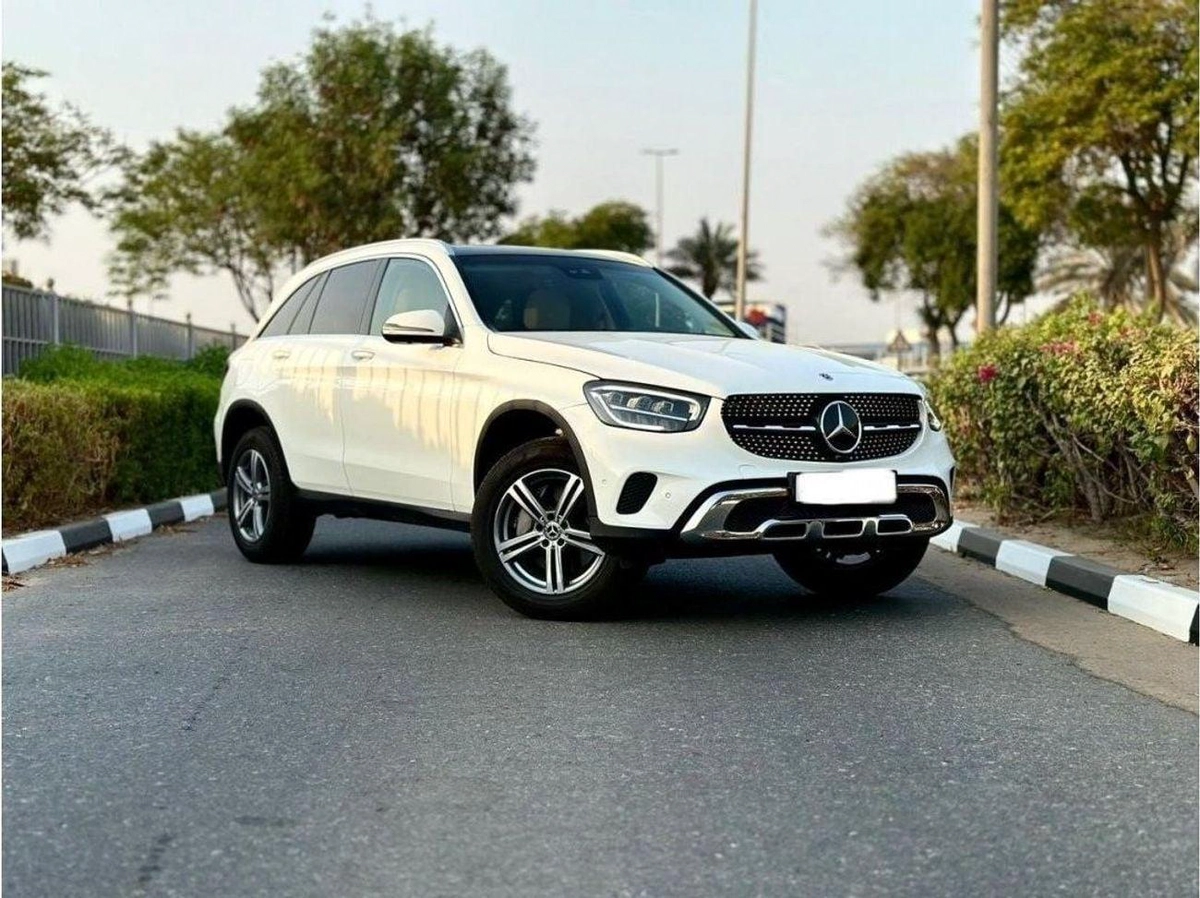 Mercedes Benz GLC 300 STD (NON GCC) Premium-4-4