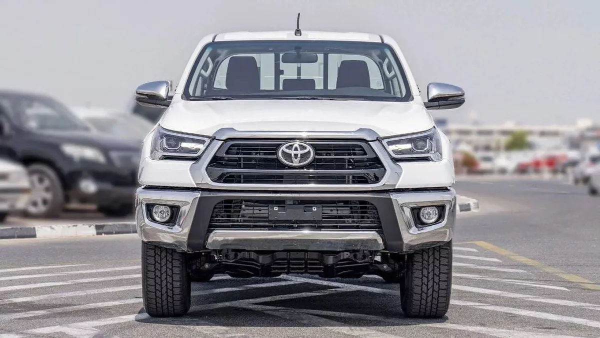 Toyota Hilux SGLX (LHD) TOYOTA HILUX DC 2.7L SR5 MT 4X4 MY2024 – WHITE-1-0