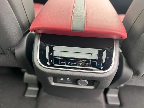 Nissan Patrol  LE Titanium 2026 Gcc