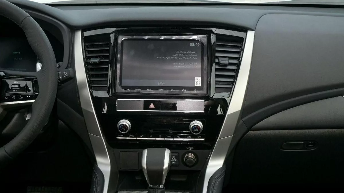 Mitsubishi Montero Sport MONTERO SPORT 3.0L FULL OPTION-11-0