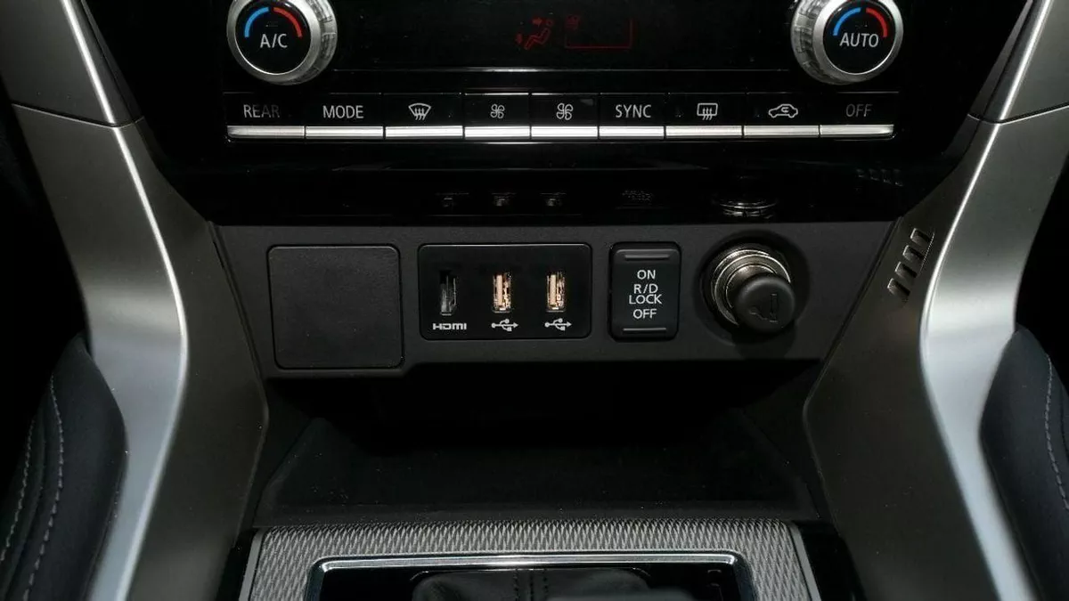 Mitsubishi Montero Sport MONTERO SPORT 3.0L FULL OPTION-17-0