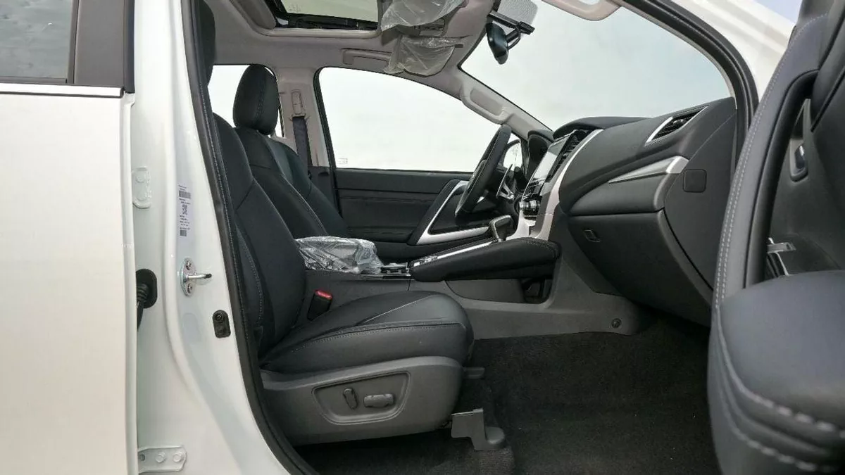 Mitsubishi Montero Sport MONTERO SPORT 3.0L FULL OPTION-20-0