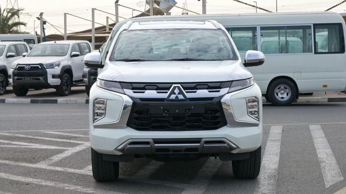 Mitsubishi Montero Sport MONTERO SPORT 3.0L FULL OPTION-1-0