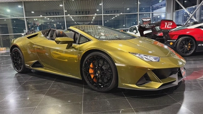 LAMBORGHINI HURACAN EVO SPYDER-1