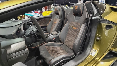 LAMBORGHINI HURACAN EVO SPYDER-5