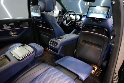 Mercedes-Benz Maybach GLS 600 2025-10