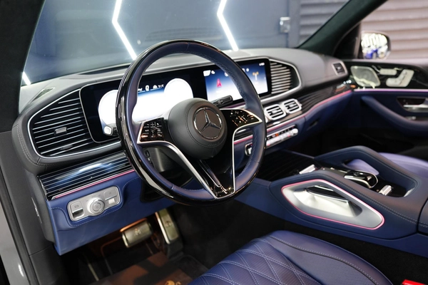Mercedes-Benz Maybach GLS 600 2025