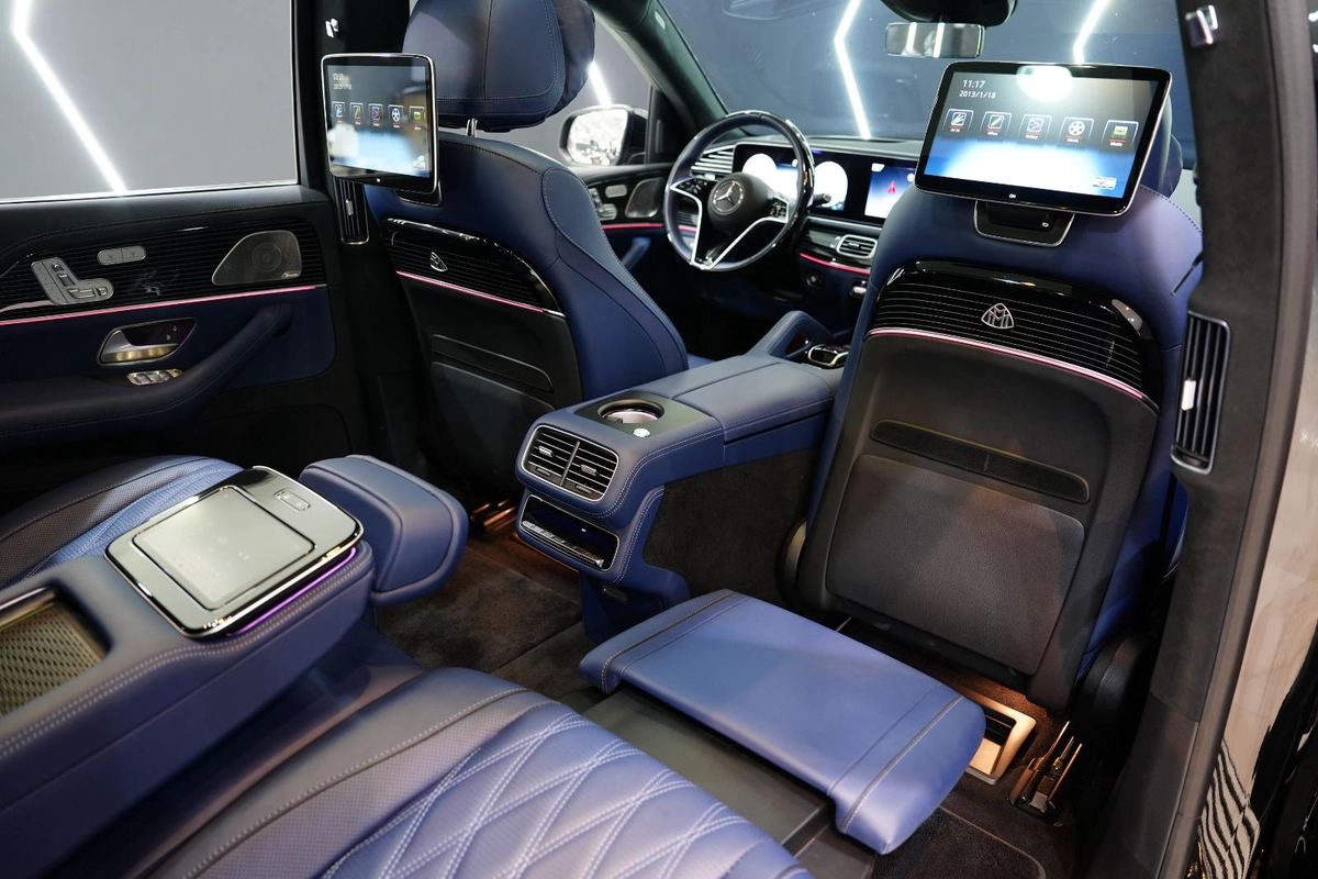 Mercedes-Benz Maybach GLS 600 2025-10-10