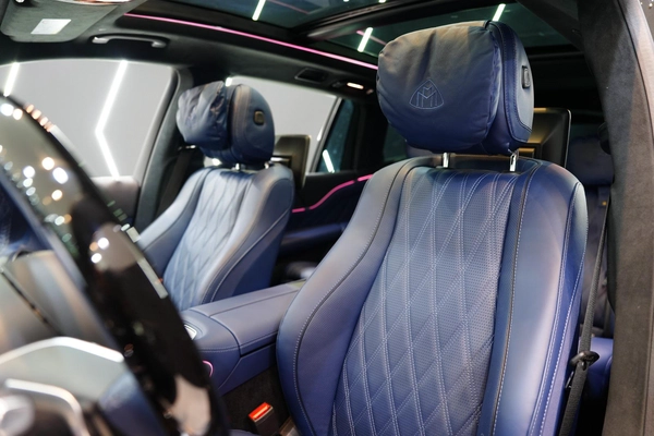Mercedes-Benz Maybach GLS 600 2025