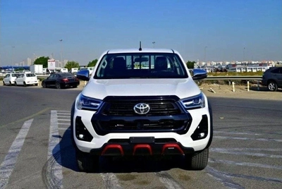 Toyota Hilux HILUX SR5 4.0L V6 2025-1