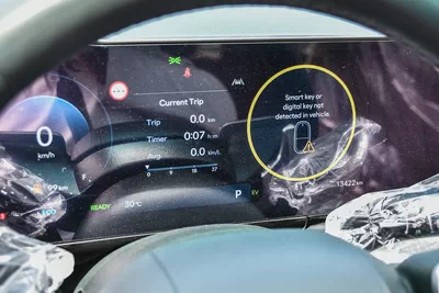 Hyundai Azera Hybrid 2025 | Korean Specs | Clean Title | 13K KM | White | هيونداي ازيرا هايبرد 2025-12