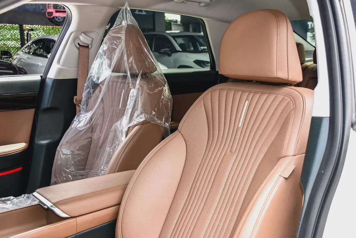 Hyundai Azera Hybrid 2025 | Korean Specs | Clean Title | 13K KM | White | هيونداي ازيرا هايبرد 2025-11-11