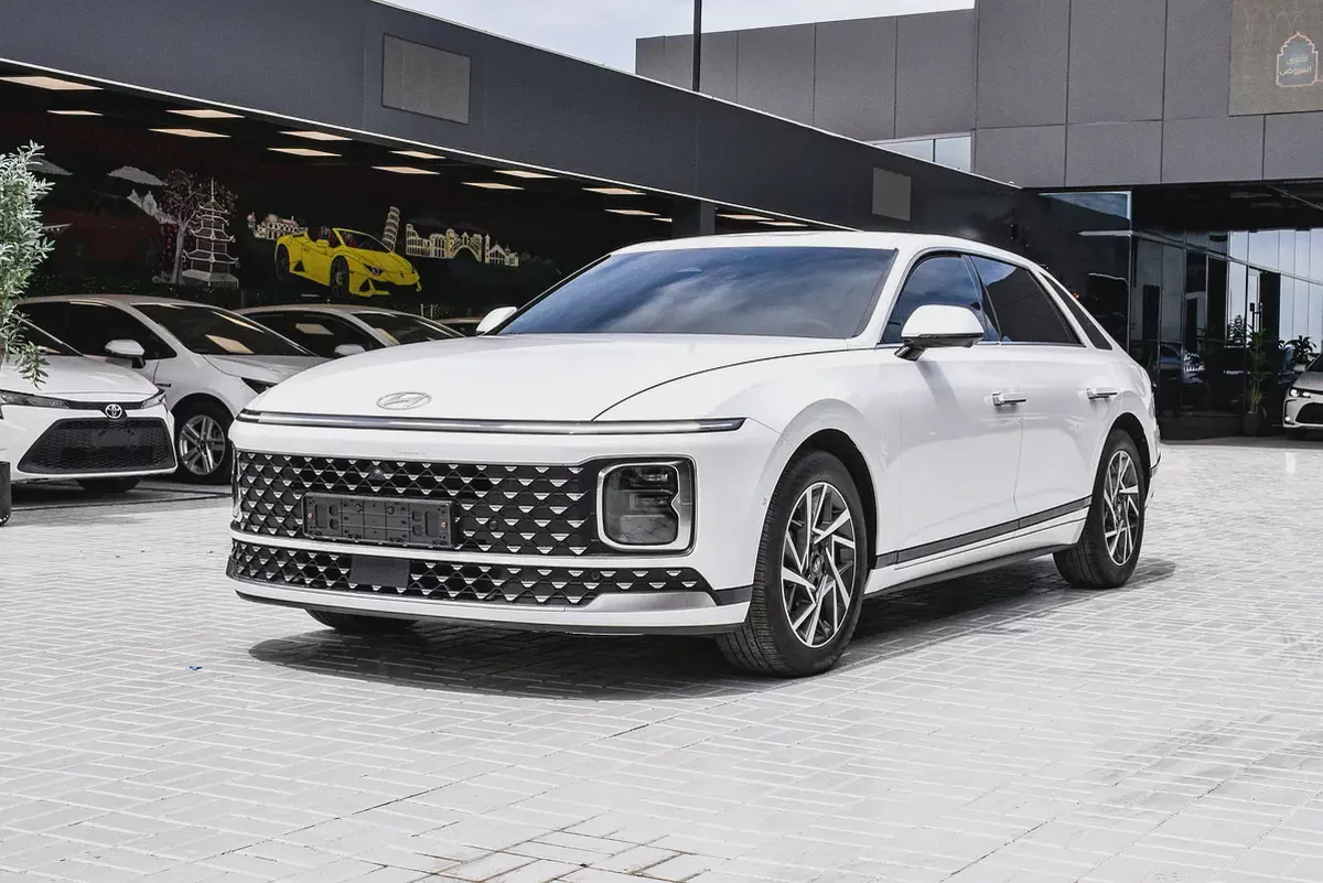 Hyundai Azera Hybrid 2025 | Korean Specs | Clean Title | 13K KM | White | هيونداي ازيرا هايبرد 2025