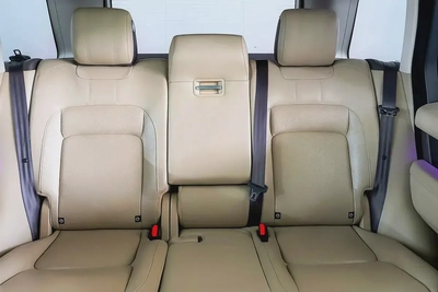 AED 3,172 / 60 months | 0% DP | 2019 Range Rover Vogue HSE Supercharged / Full Service History-12