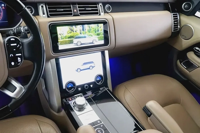 AED 3,172 / 60 months | 0% DP | 2019 Range Rover Vogue HSE Supercharged / Full Service History-8