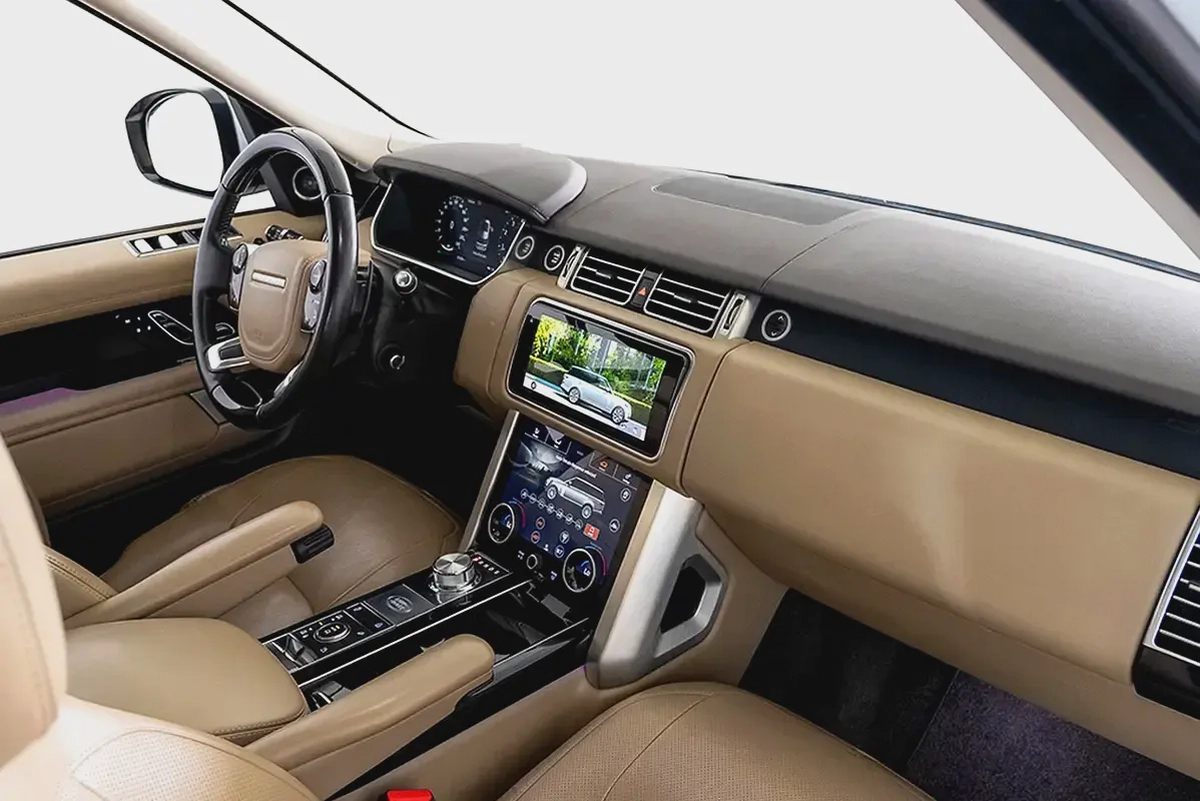 AED 3,172 / 60 months | 0% DP | 2019 Range Rover Vogue HSE Supercharged / Full Service History-11-11