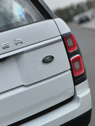 Range Rover vogue L super charged V8 Gcc-13