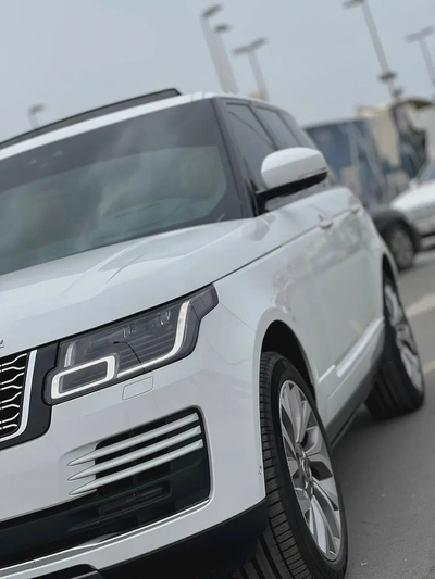 Range Rover vogue L super charged V8 Gcc-4