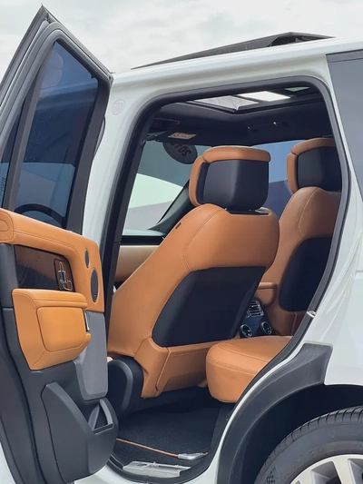 Range Rover vogue L super charged V8 Gcc-8