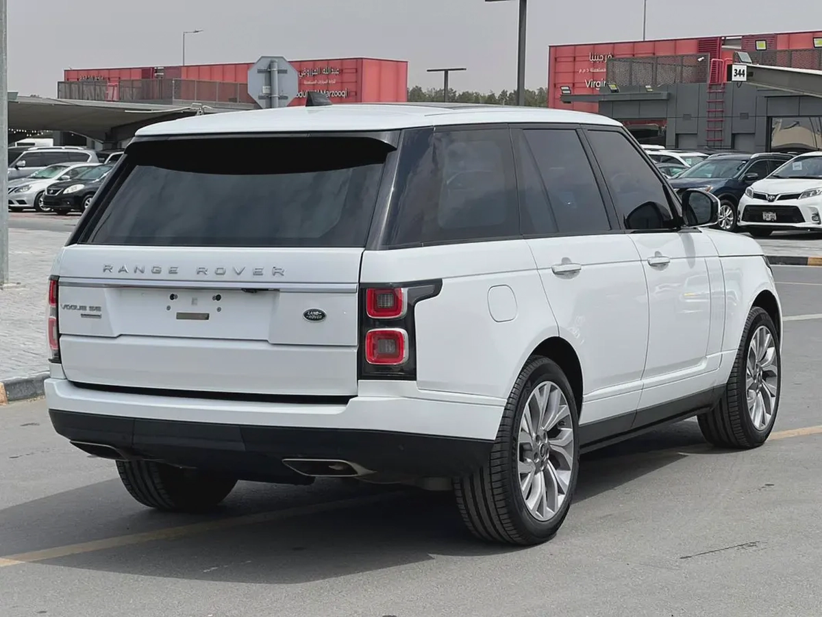 Range Rover vogue L super charged V8 Gcc-11-11