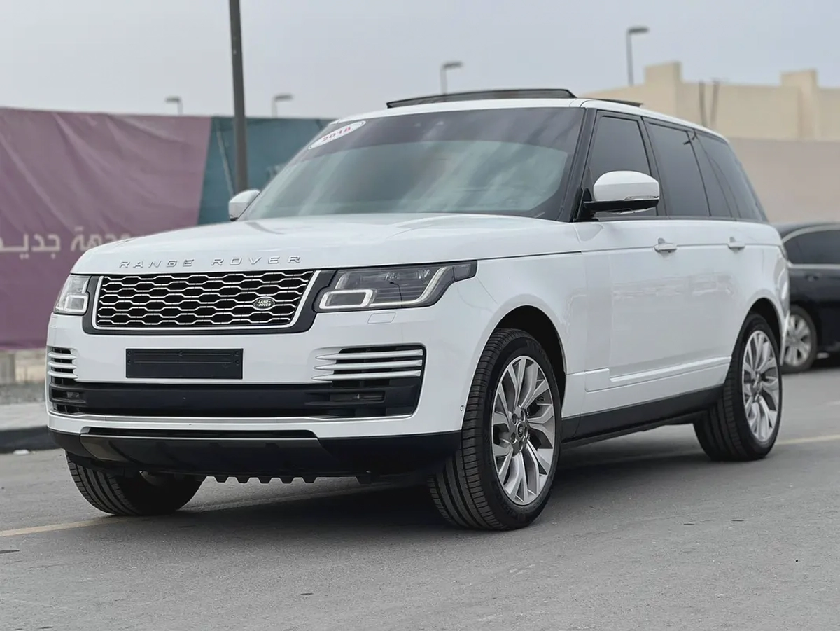 Range Rover vogue L super charged V8 Gcc-1-1