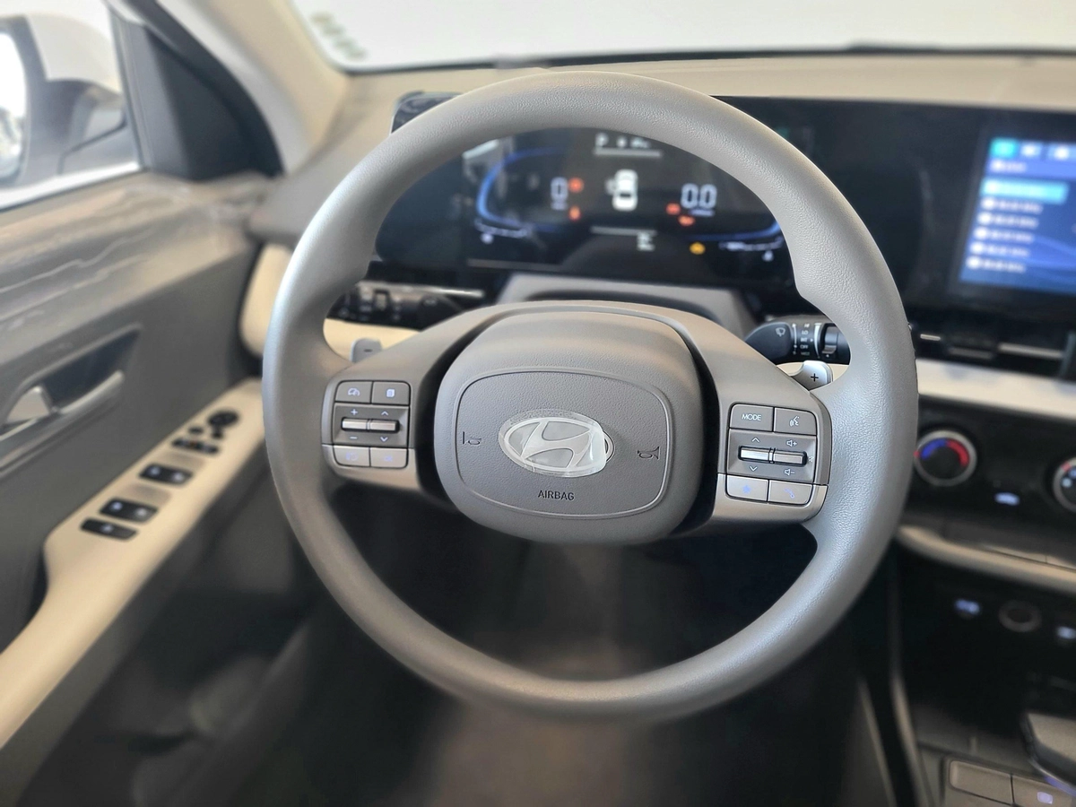 HYUNDAI ACCENT LUXUARY 1.5L 2025 (GCC SPECS)-7-7