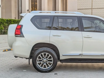 TOYOTA PRADO 2018 GXR TOP FULL OPTION V6 4.0L GCC IN EXCELLENT CONDITION-12