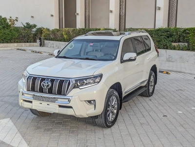 TOYOTA PRADO 2018 GXR TOP FULL OPTION V6 4.0L GCC IN EXCELLENT CONDITION-1