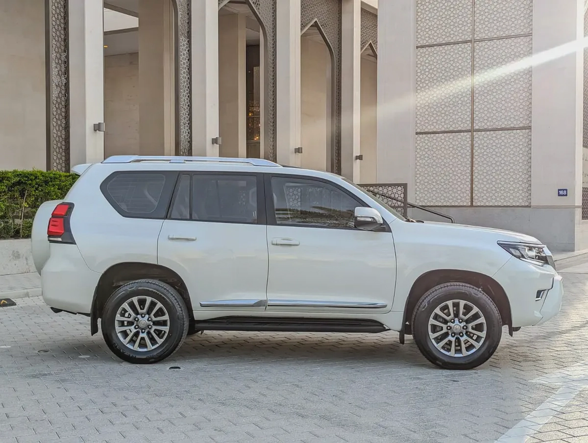 TOYOTA PRADO 2018 GXR TOP FULL OPTION V6 4.0L GCC IN EXCELLENT CONDITION