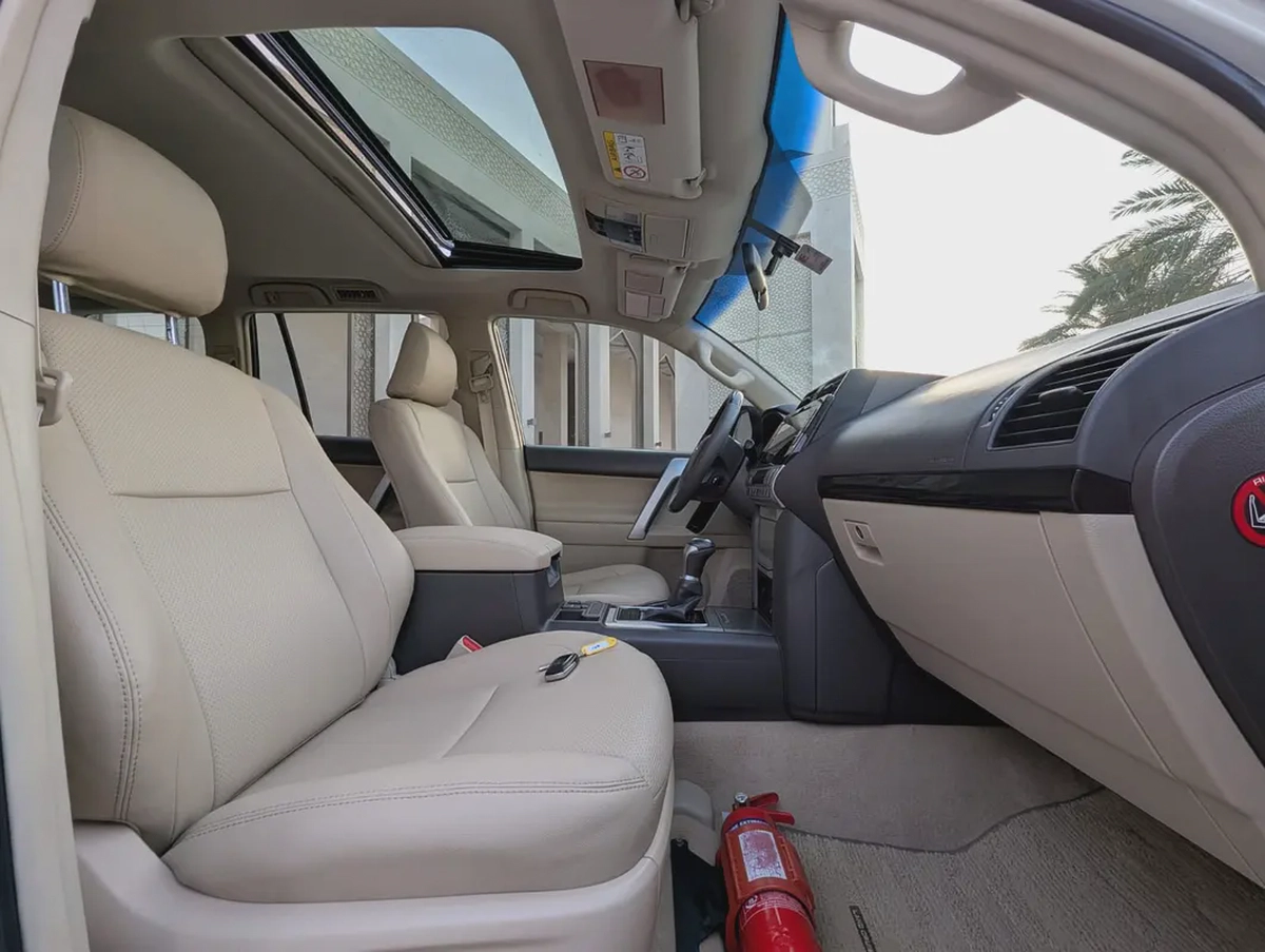 TOYOTA PRADO 2018 GXR TOP FULL OPTION V6 4.0L GCC IN EXCELLENT CONDITION