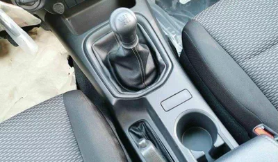 Toyota Hilux GL Toyota hilux 2.4L diesel mid options MY2025-9