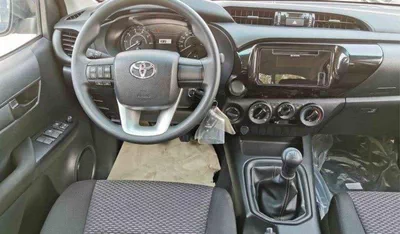 Toyota Hilux GL Toyota hilux 2.4L diesel mid options MY2025-11