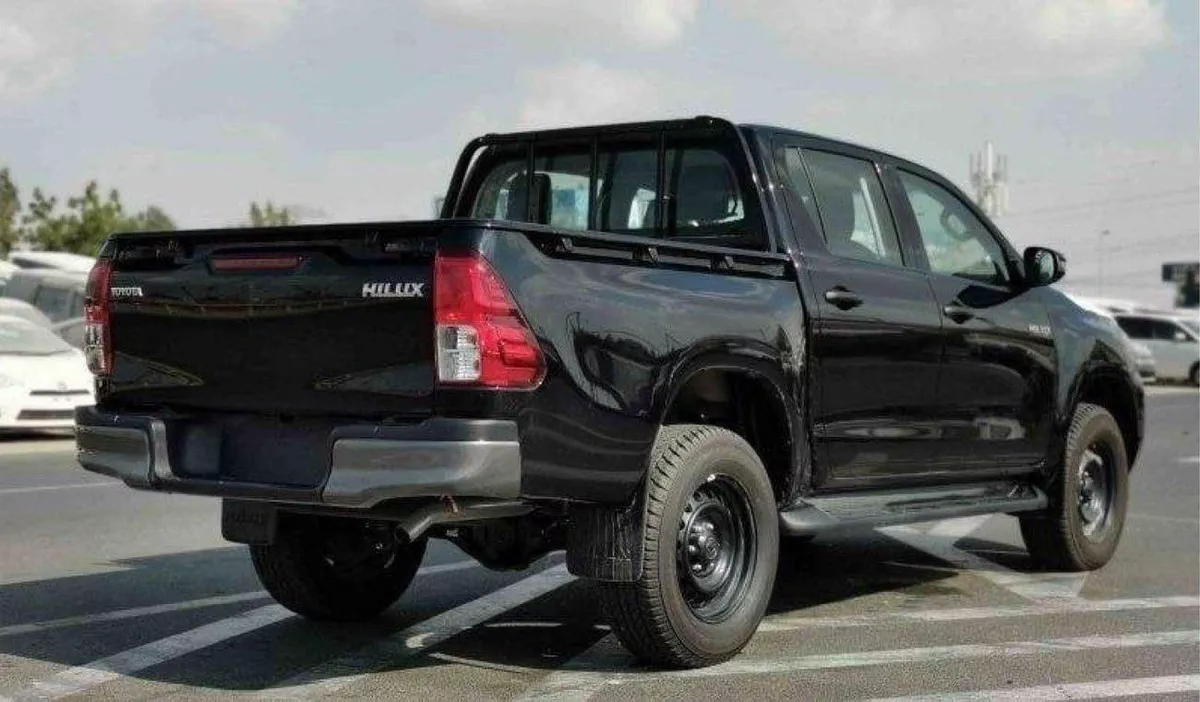 Toyota Hilux GL Toyota hilux 2.4L diesel mid options MY2025-3-0