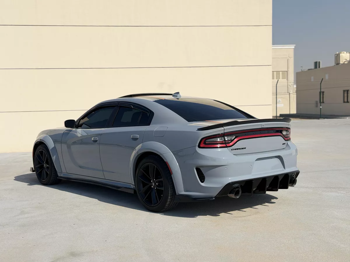 Dodge Charger 2022-3-3
