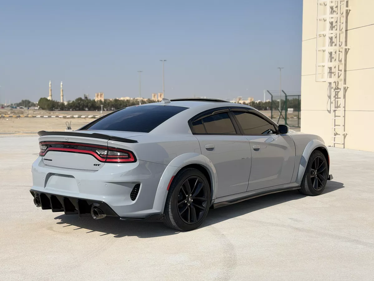 Dodge Charger 2022-2-2