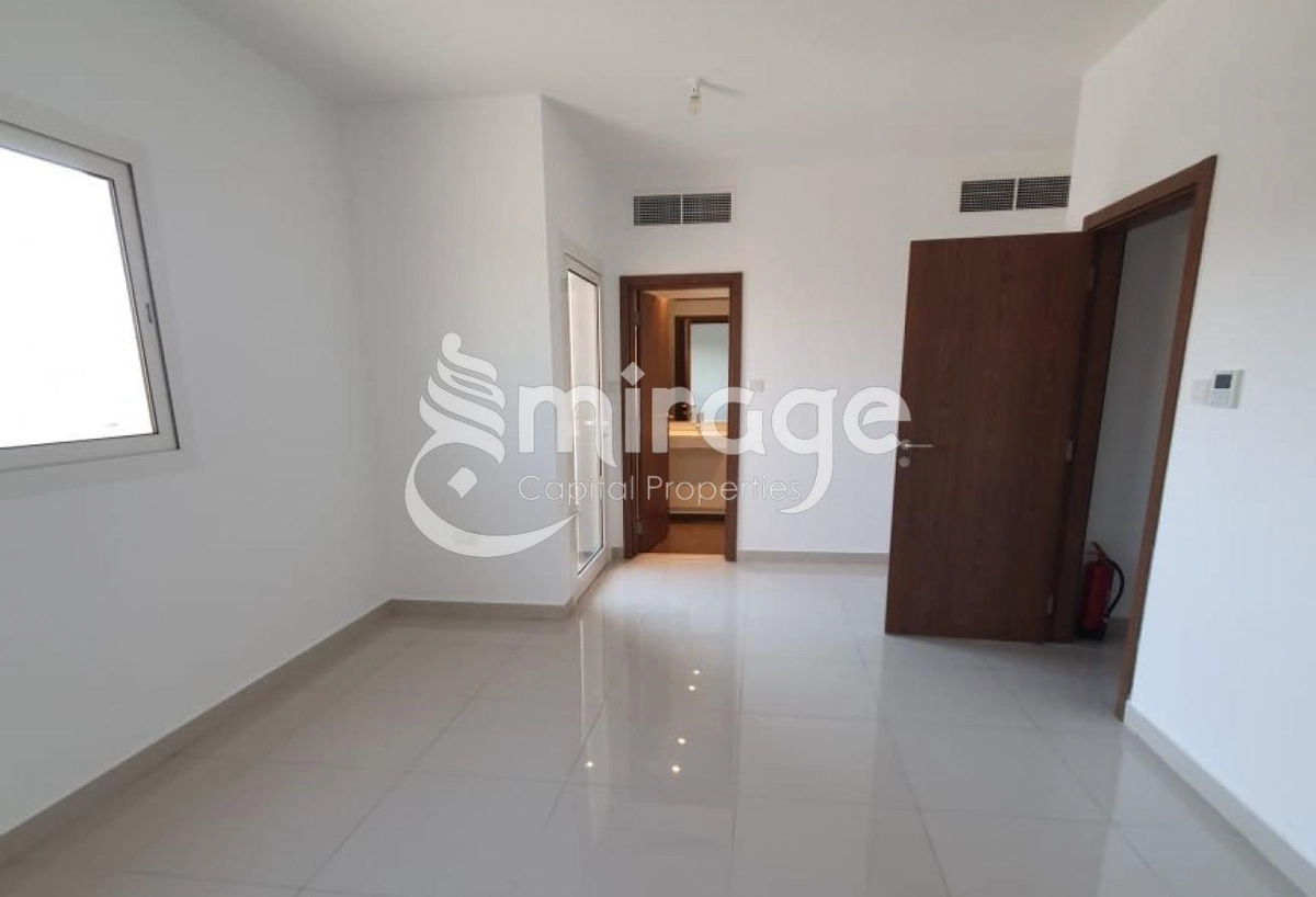 Spacious 3BR TH | Amazing Community | Prime Area
