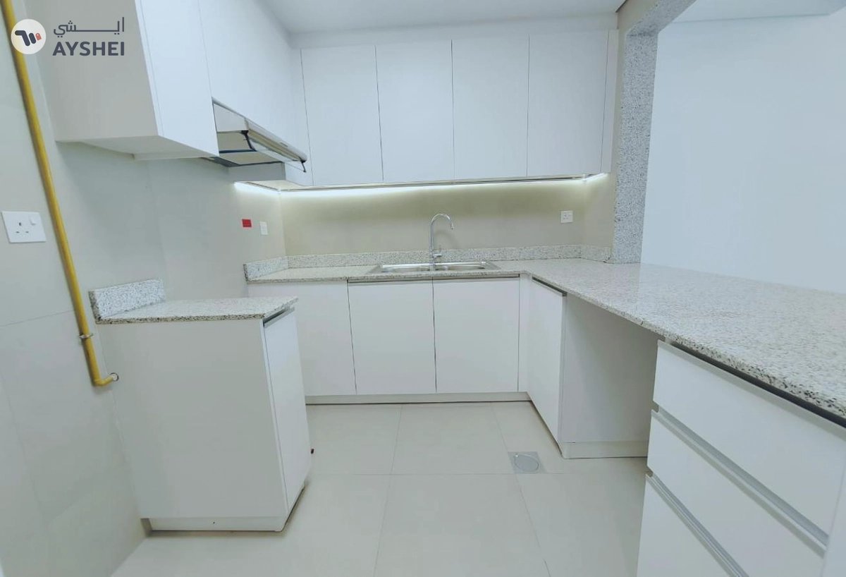 Apartment for rent in Al Nasr Square, Oud Metha-1-1