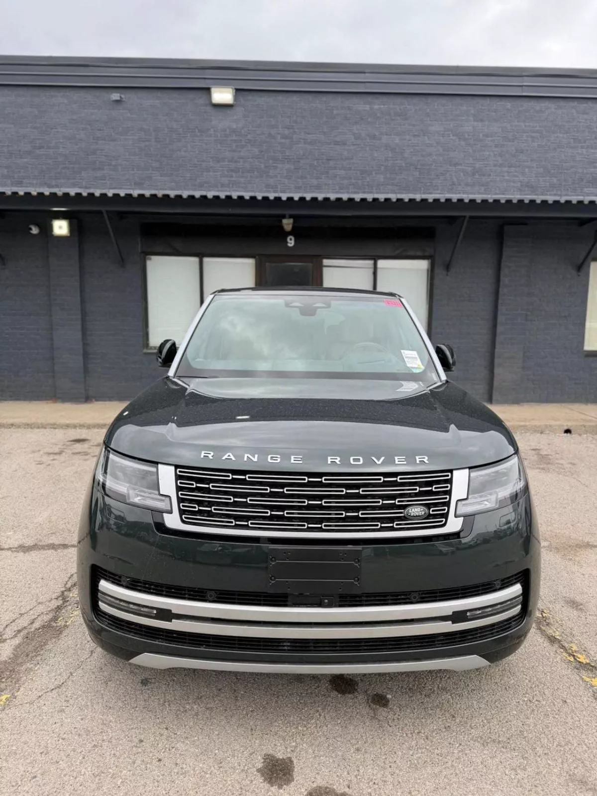 Land Rover Range Rover Autobiography P530 Long Wheel Base-7-0