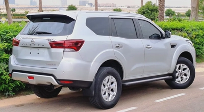 NISSAN X-TERRA TITANIUM 7 SEATER 2022 MODEL 2.5L GCC SPECS (1120/-MONTHLY)-3