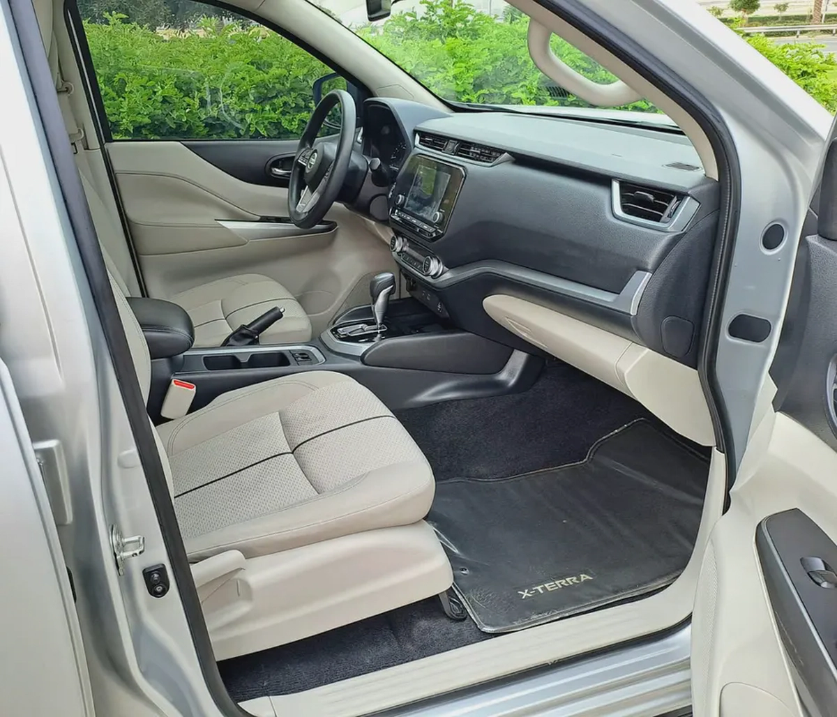NISSAN X-TERRA TITANIUM 7 SEATER 2022 MODEL 2.5L GCC SPECS (1120/-MONTHLY)-10-10