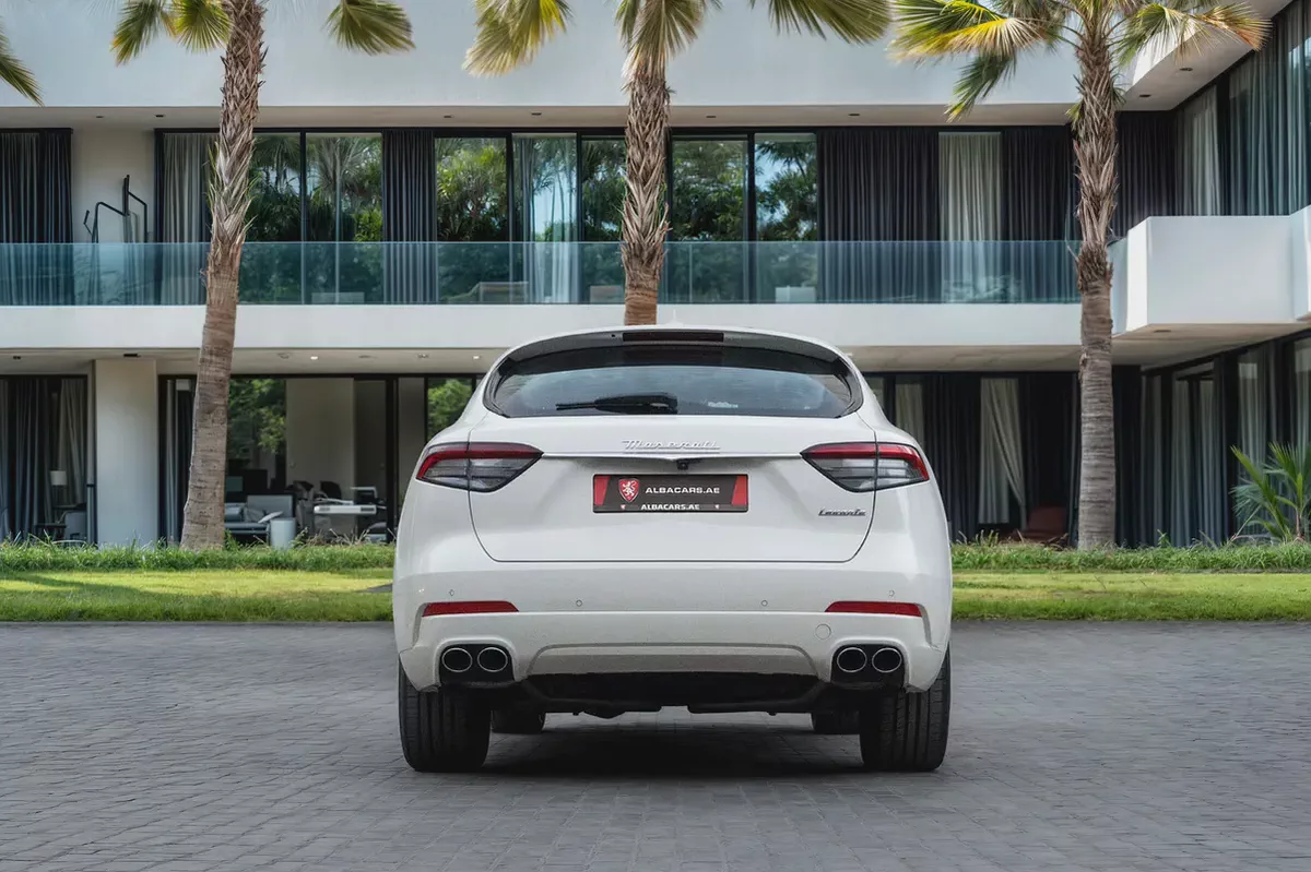 3,026 P.M | GT Hybrid | Maserati (Al Tayer) History | Under Warranty | 0% Downpayment-4-4